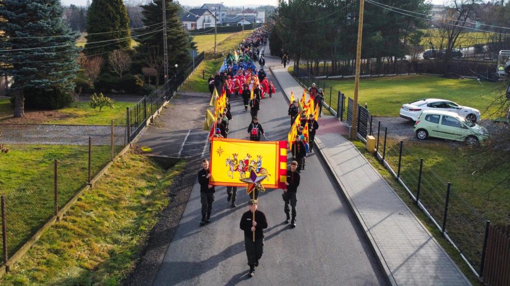 Orszak Trzech Króli na ulicach Zabrzega