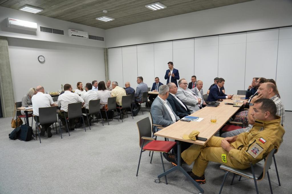 Zdjęcie ze spotkania podsumowującego konsultacje