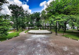 Widok na Park Miejski Lasek po rewitalizacji