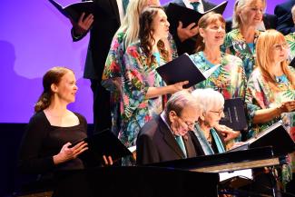Pianistka i chór