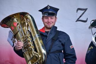 Obchody 107. rocznicy odzyskania przez Polskę niepodległości na Skwerze Stulecia w Czechowicach-Dziedzicach