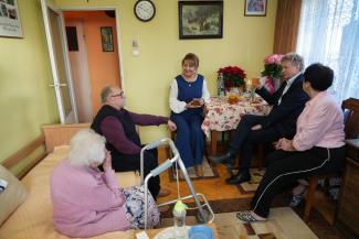 rozmowy w mieszkaniu