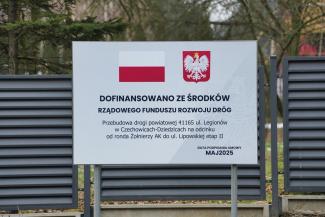 tablica informująca o finansowaniu inwestycji