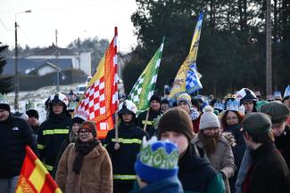 Orszak Trzech Króli w Zabrzegu - przemarsz