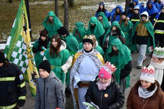Orszak Trzech Króli w Zabrzegu - wejście na stadion