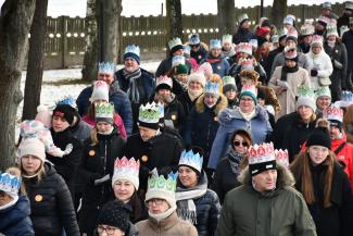 Orszak Trzech Króli w Zabrzegu - wejście na stadion