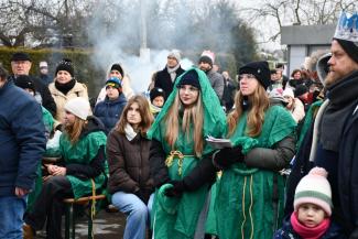 Orszak Trzech Króli w Zabrzegu - konkurs szopek
