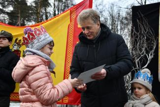 Orszak Trzech Króli w Zabrzegu - konkurs szopek