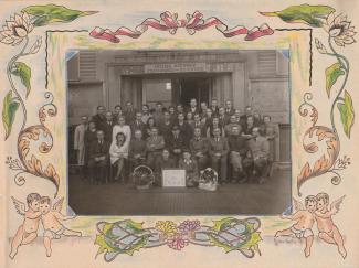 Pracownicy Urzędu Miejskiego w Czechowicach na Lesisku, lata 50-te XX wieku.