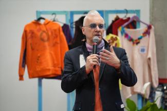 pokaz mody w bibliotece