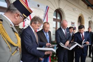 uroczyste otwarcie dworca