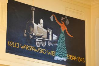 malowidła na ścianie dawnej poczekalni