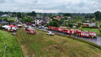Ćwiczenia strażaków w rejonie zagrożonym wezbraniami Iłownicy