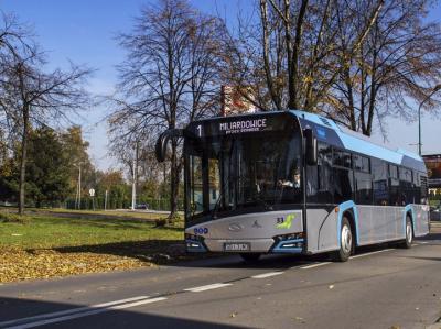 Autobus czechowickiego PKM kursujący na linii nr 1