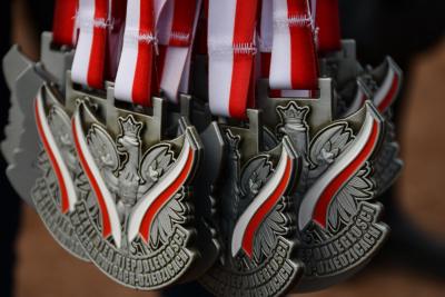 Medale poprzedniej edycji Biegu Niepodległości