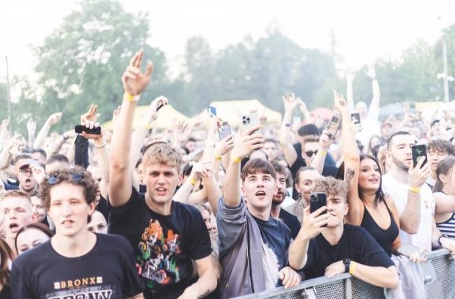 Tłum w trakcie ubiegłorocznych juwenaliów