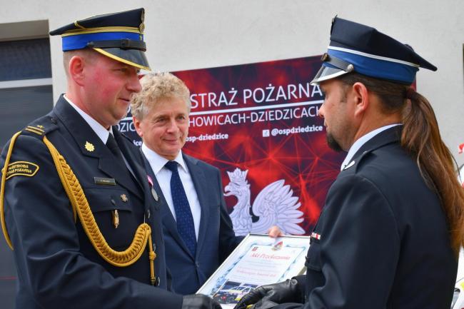 Uroczyste przekazanie wozu operacyjnego w OSP Dziedzice